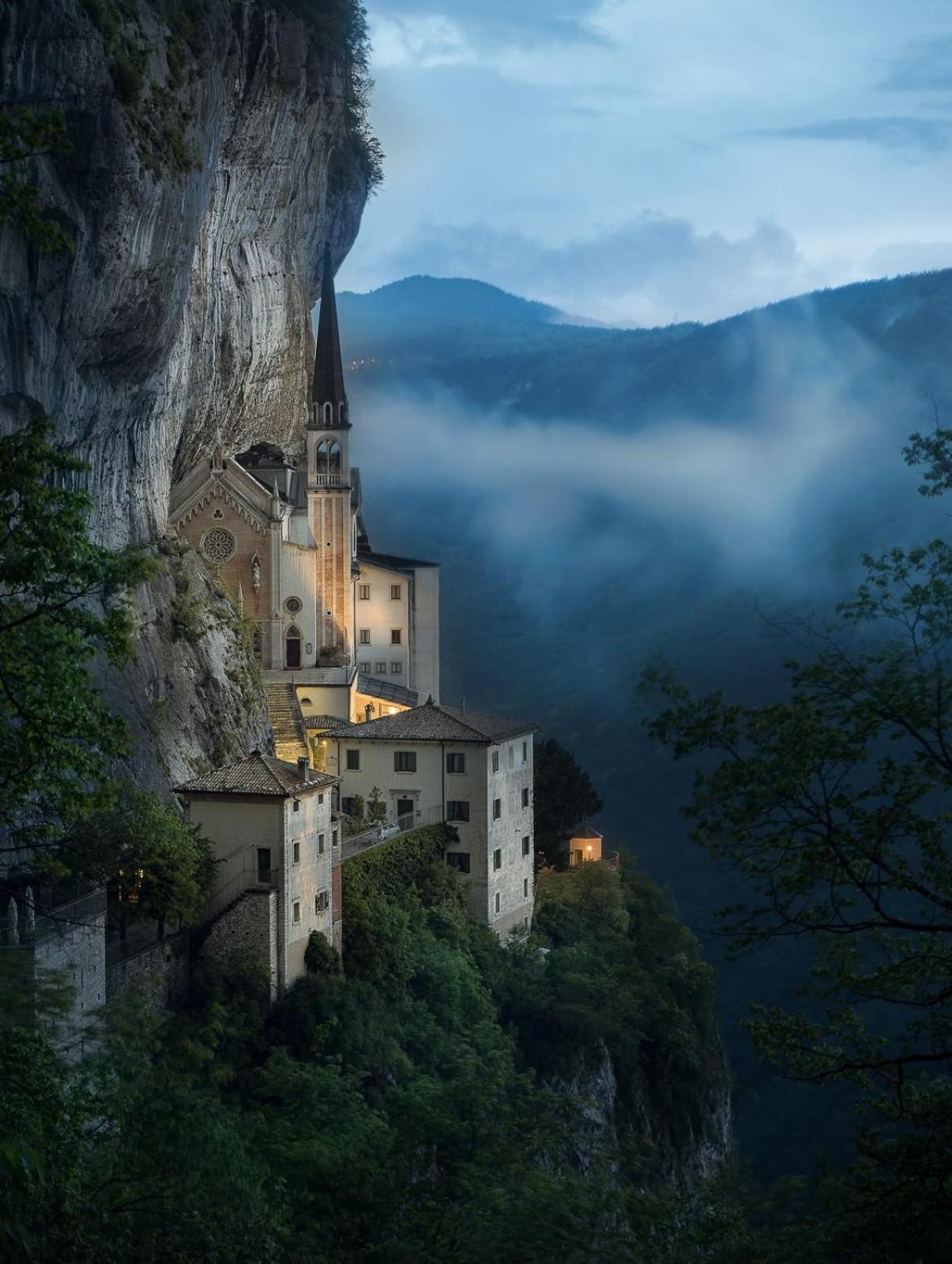 Hotel Stella Alpina Spiazzi Di Caprino Exterior foto